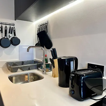 Cute 1 Bed Duplex With Balcony Apartmán Manchester