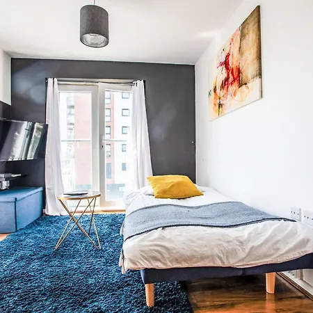 1-schlafzimmer-wohnung- 3 Gaeste Mit Parkplatz Und Wi-fi By Interhome *