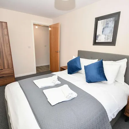 Bright & Spacious 2 Bed In * مانشستر