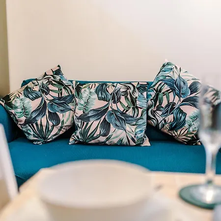 The Pendleton, Salford, 3-bed Apartment, Free Parking, 3 Mins To By Kammili