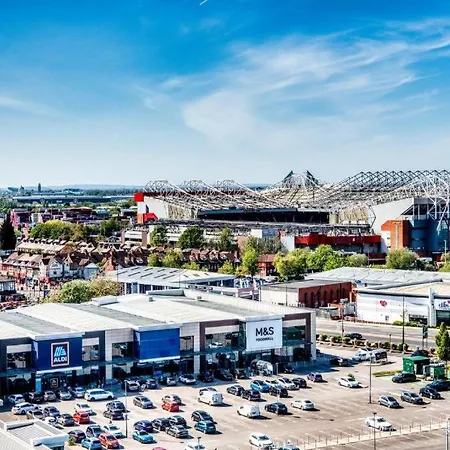 Trafford Garden With Free Car Park Apartament Manchester