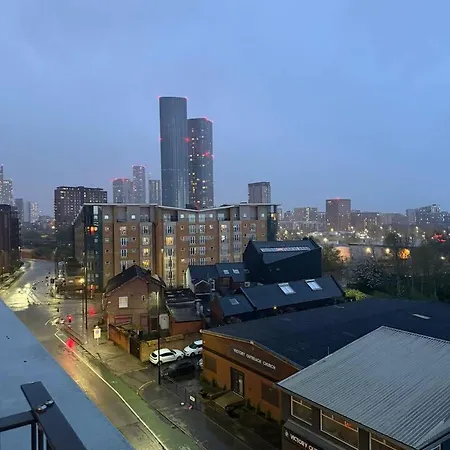 Cityside Duplex - Peaceful 2br W/ Views *