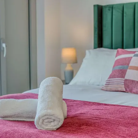 View - Free Parking - Near Salford Royal * مانشستر