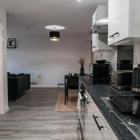 2 Bed With Wifi - Sleeps 4 Apartmán *