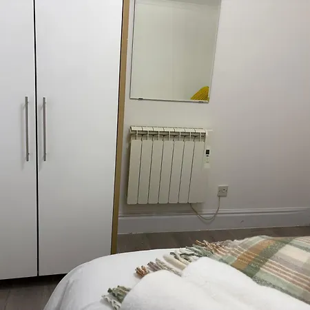 Cosy & Exclusive 1bd Crumpsall Flat, Sleeps 4 Apartmán Manchester