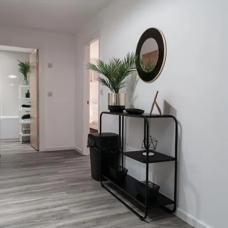 2 Bed With Wifi - Sleeps 4 * Manchester