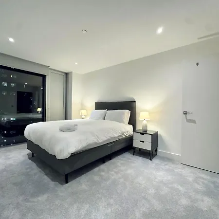 2 Bed Centre شقة