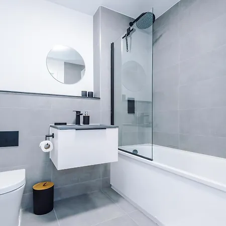 Cosy 1br Near Media & Centre Apartmán *