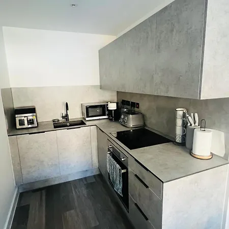 Apartmán Luxury 1 Bedroom Apartment, Salford,
