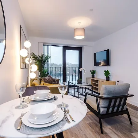 Apartmán Cosy 1br Near Media & Centre