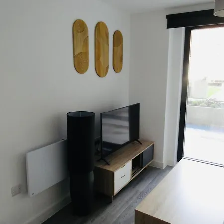 아파트 Luxury 1 Bedroom Apartment, Salford,