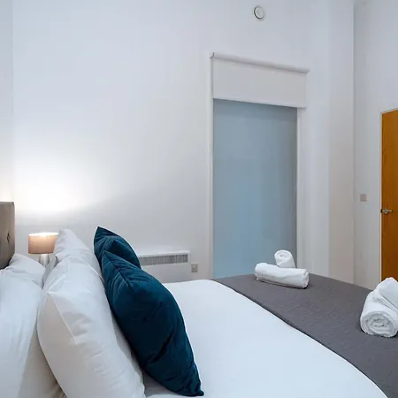 شقة Spacious & Modern 1bed Nr Etihad Stadium
