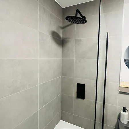 Luxury 1 Bedroom Apartment, Salford, * Manchester