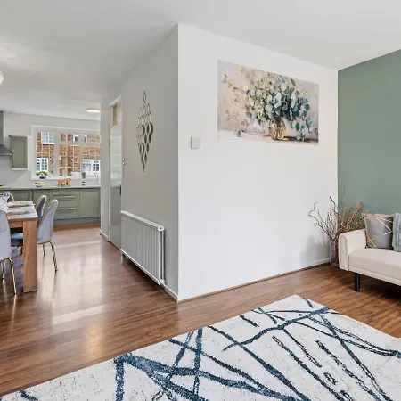 Appartement Modern 4 Bedroom House For 9 Guests With Free Parking By The Cosy Corner Nationwide Manchester