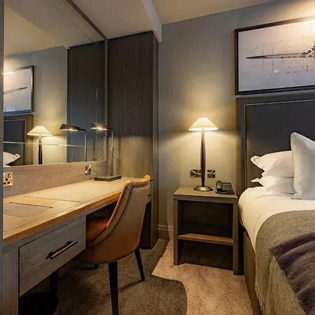 Hotel Dakota Airport Manchester