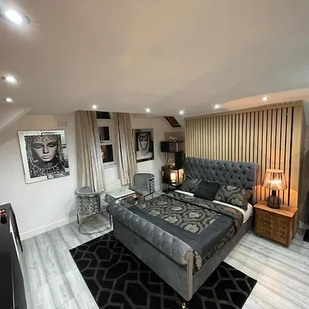 Hendham House - Near Etihad Stadium, Coop Live Arena, Ao Arena, Piccadilly Train Station & Centre 2*
