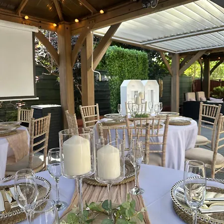 Guest house Hendham House - Near Etihad Stadium, Coop Live Arena, Ao Arena, Piccadilly Train Station & Centre 2*