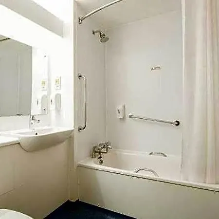 Travelodge Birch M62 Eastbound Manchester