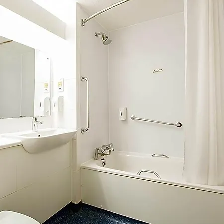 Travelodge Birch M62 Eastbound