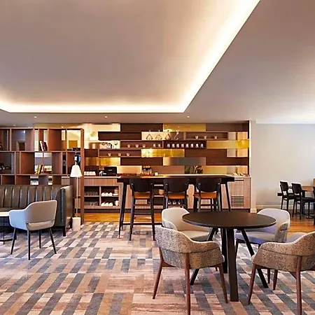 Hyatt Regency מלון