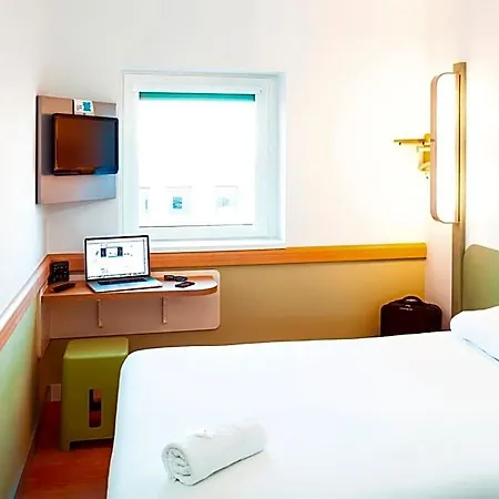 Ibis Budget Centre Pollard Street Hotel 2*