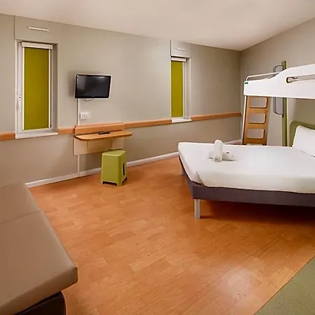 Ibis Budget Centre Pollard Street Hotel 2*