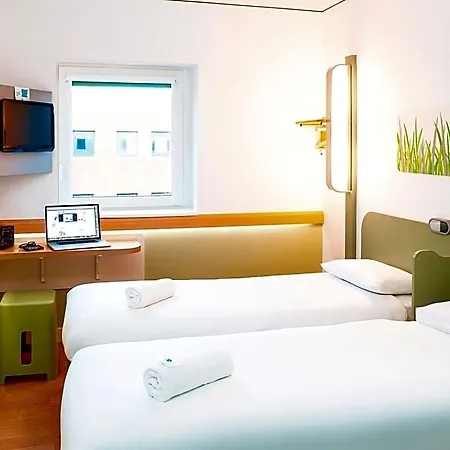 Hotel Ibis Budget Centre Pollard Street 2*