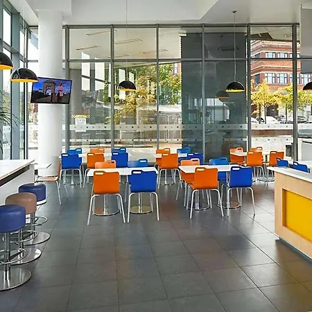 Ibis Budget Centre Pollard Street Hotel 2*