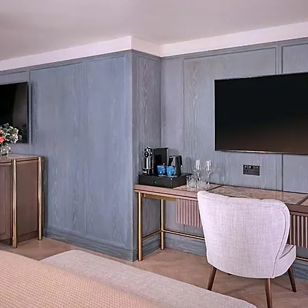 شقة فندقية La Reserve 4*