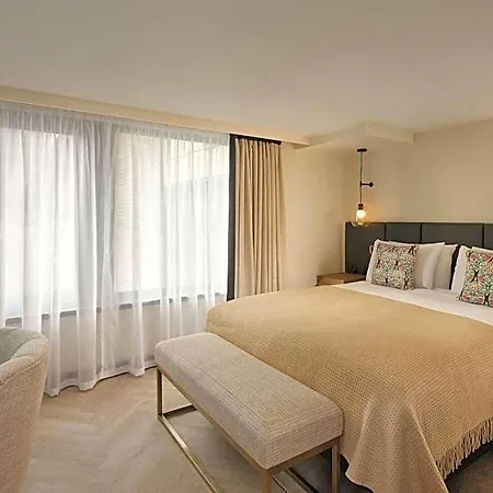 La Reserve 4*