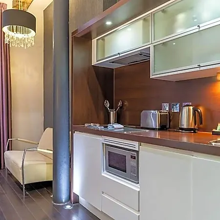 رومز سيتي 4* مانشستر