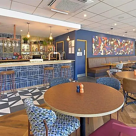 Travelodge Ancoats 3*