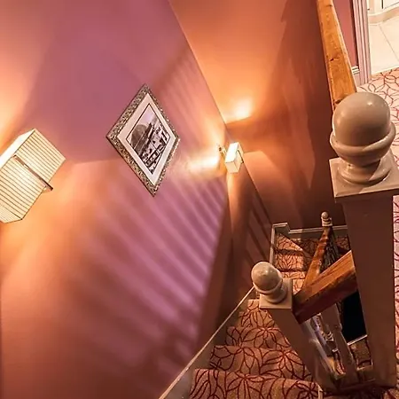 Otel The Gardens 3*