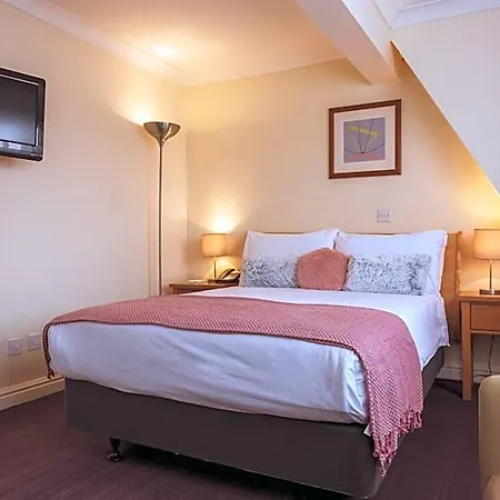 The Gardens 3* Manchester