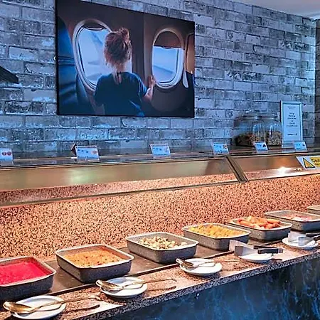 Airport Otel 3*