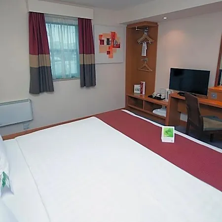 - Park, An Ihg 4* Manchester