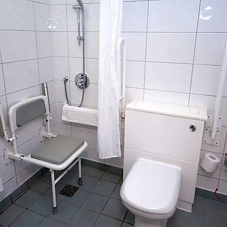 - Park, An Ihg Hotel 4*