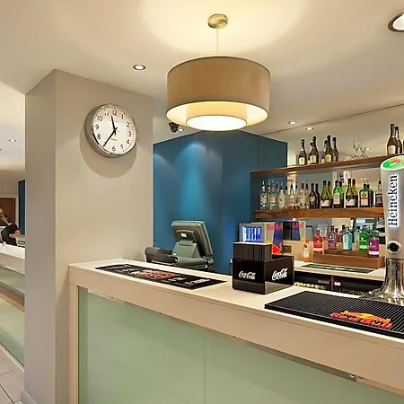 Hotel Express Centre By Ihg Manchester