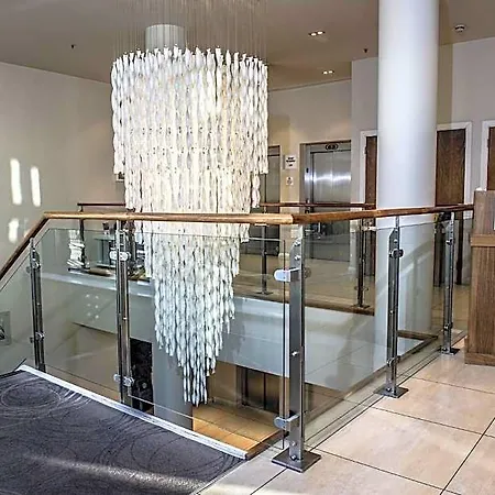 Express Centre By Ihg