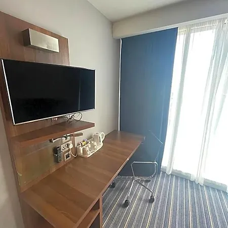 Hotel Express Centre By Ihg Manchester