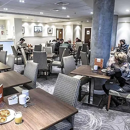 Hotel Express Centre By Ihg