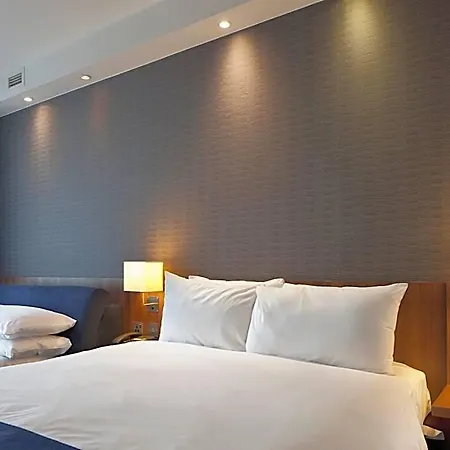 Hotel Express Centre By Ihg