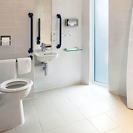 Hotel Express Centre By Ihg Manchester