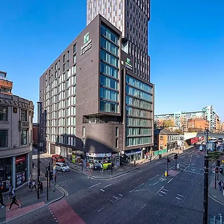 Express Centre By Ihg Hotel