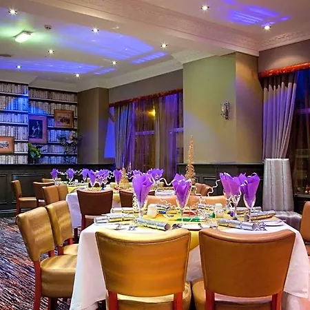 South 3* Manchester