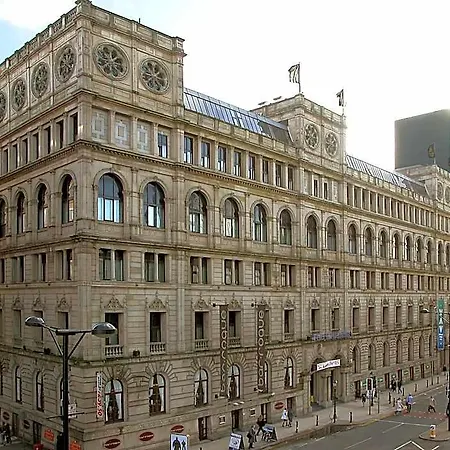 Britannia Centre 3*