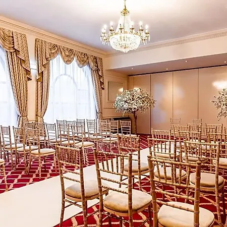 Britannia & Hotel 3*