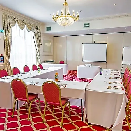 Hotel Britannia & 3*