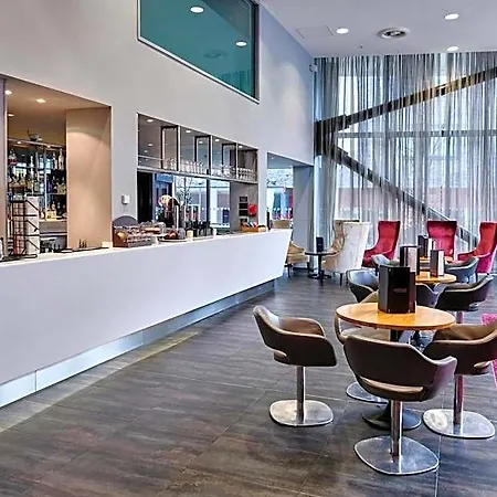 Crowne Plaza Centre By Ihg Hotel