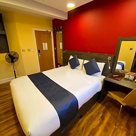 Hotel Ville Hotel 3*